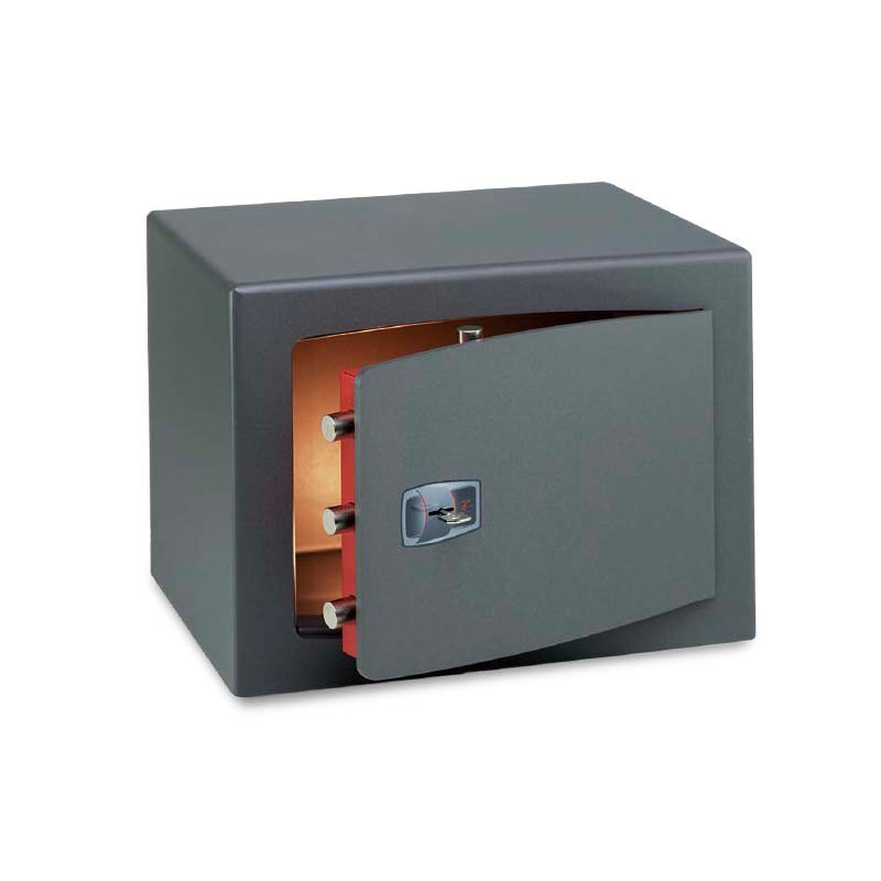 Safe DMK/4 for sale in Larnaca, Cyprus